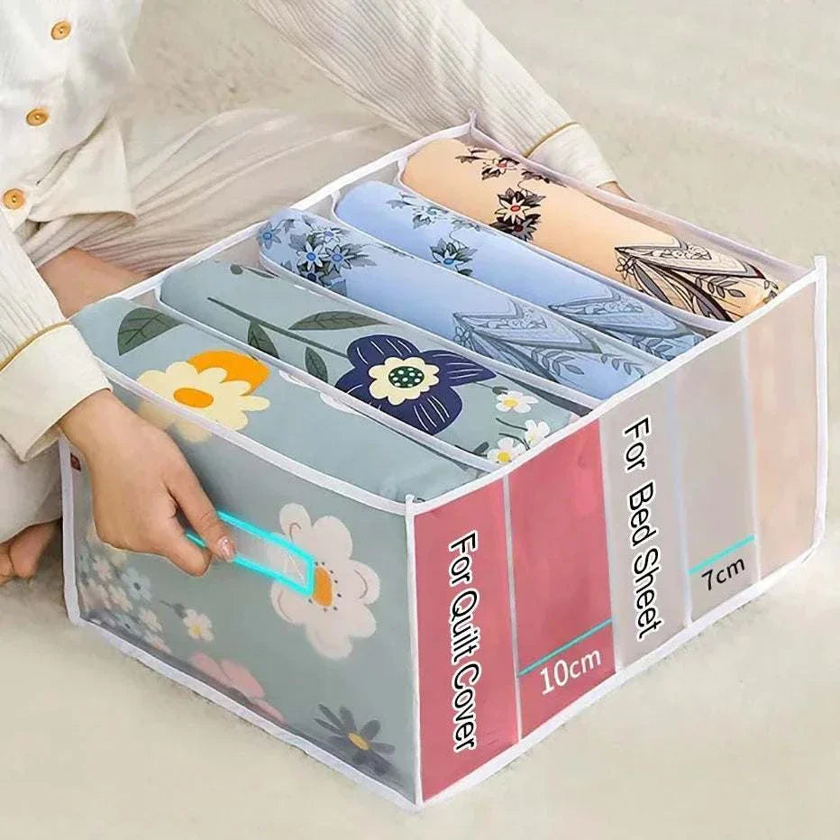 Large capacity quilt cover storage organizer with 5 mesh compartments for bed sheets and towels